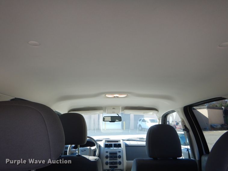 image for item HV9515 2009 Ford Escape XLT  SUV