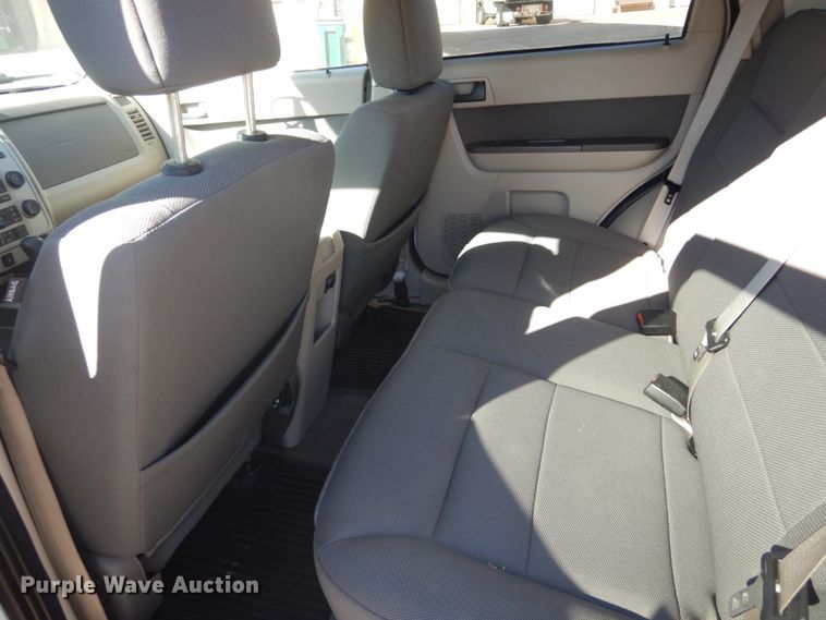 image for item HV9515 2009 Ford Escape XLT  SUV