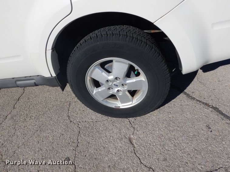 image for item HV9515 2009 Ford Escape XLT  SUV