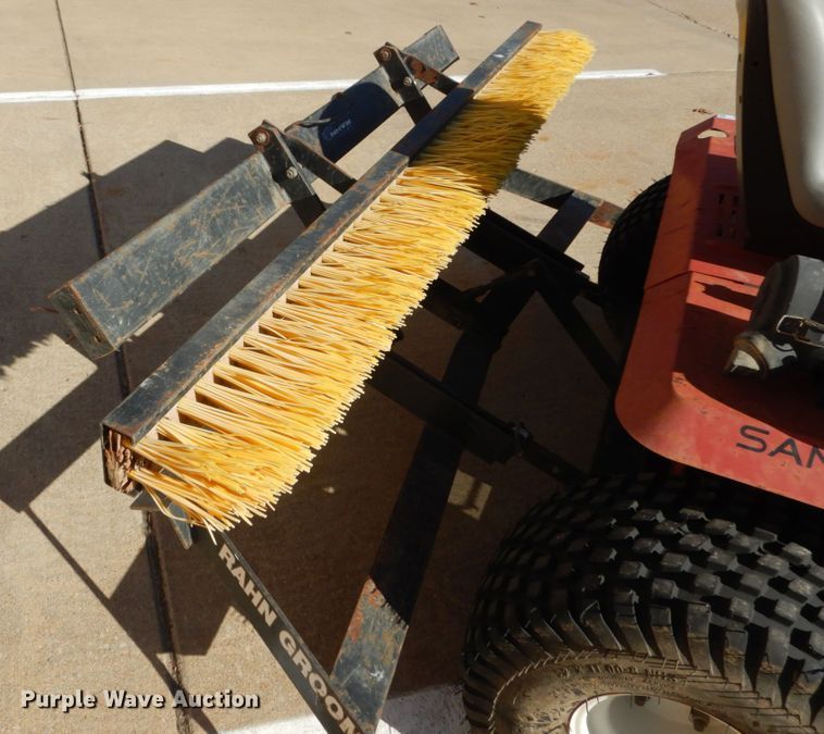 image for item HV9516 Toro Sand Pro 5020 ballfield groomer