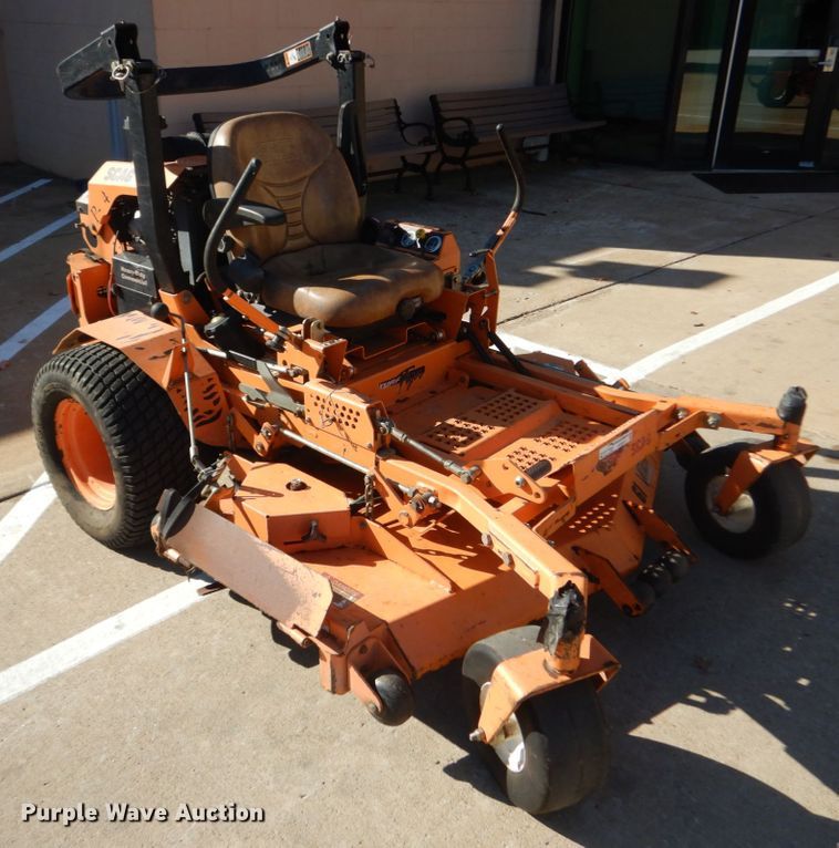 image for item HV9517 Scag Turf Tiger  ZTR lawn mower