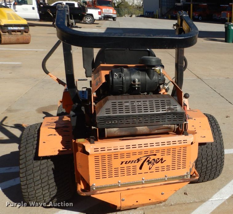 image for item HV9517 Scag Turf Tiger  ZTR lawn mower