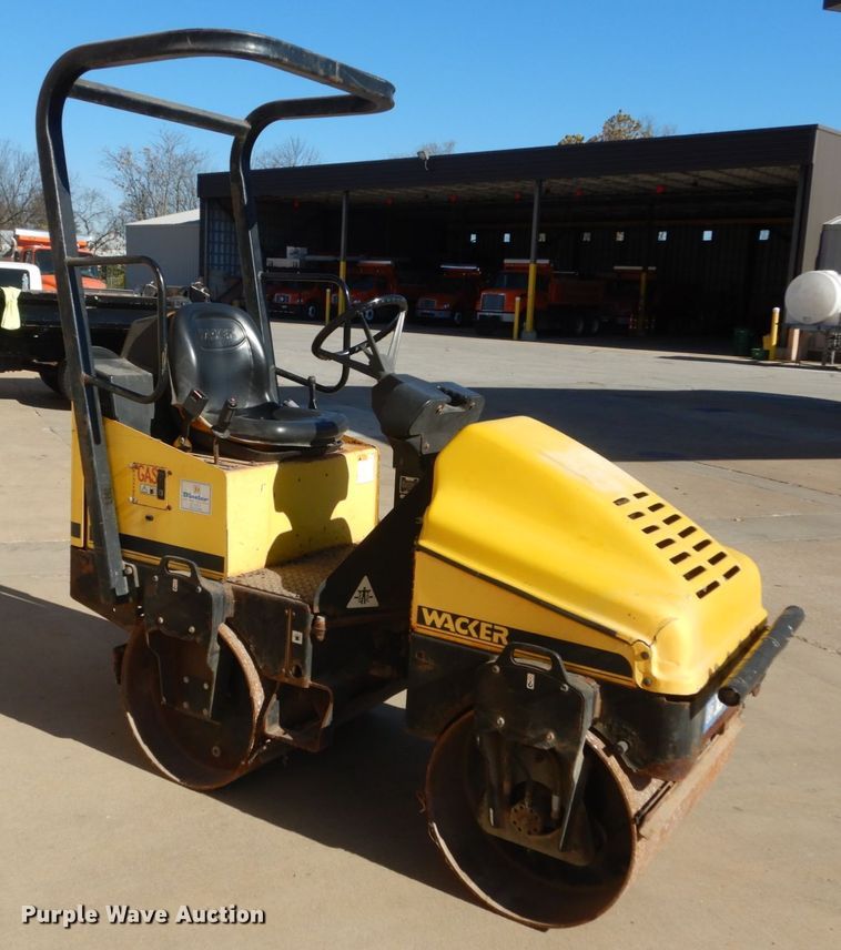 image for item HV9518 Wacker RD11A  double drum vibratory roller