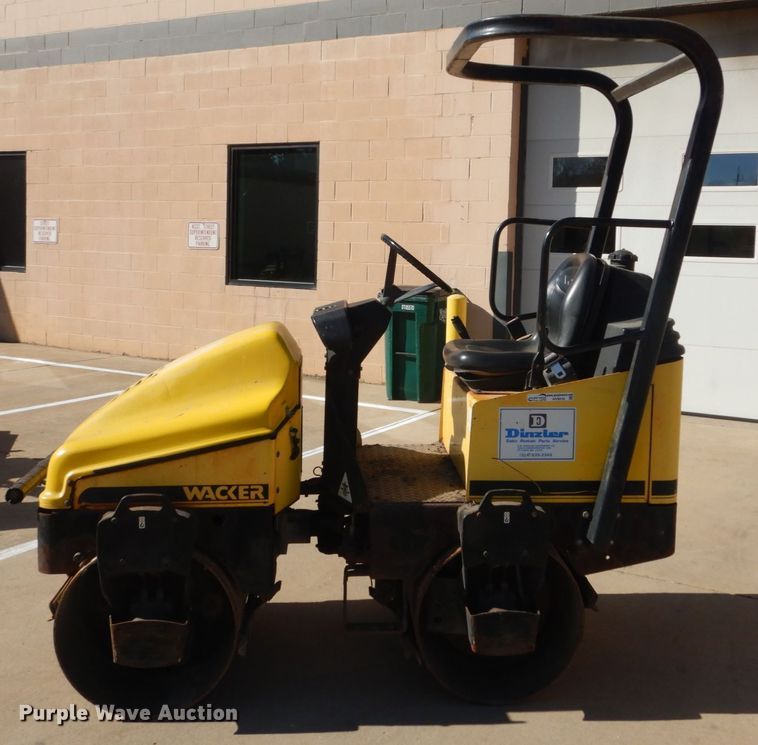 image for item HV9518 Wacker RD11A  double drum vibratory roller