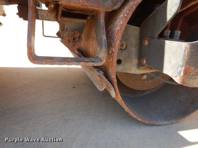 image for item HV9518 Wacker RD11A  double drum vibratory roller