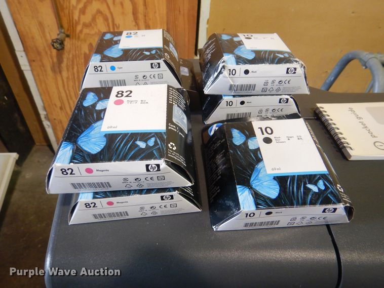 image for item HY9838 HP DesignJet 800 printer