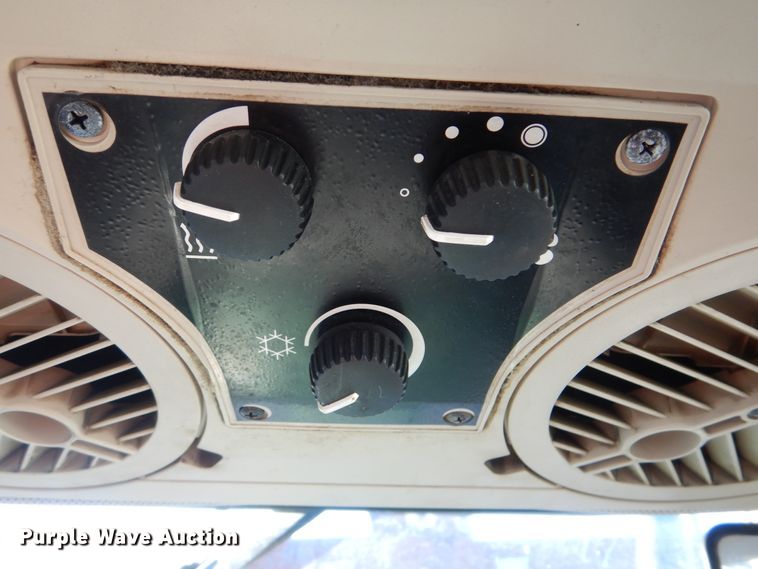 image for item HY9930 John Deere 6215  tractor