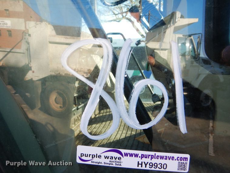 image for item HY9930 John Deere 6215  tractor