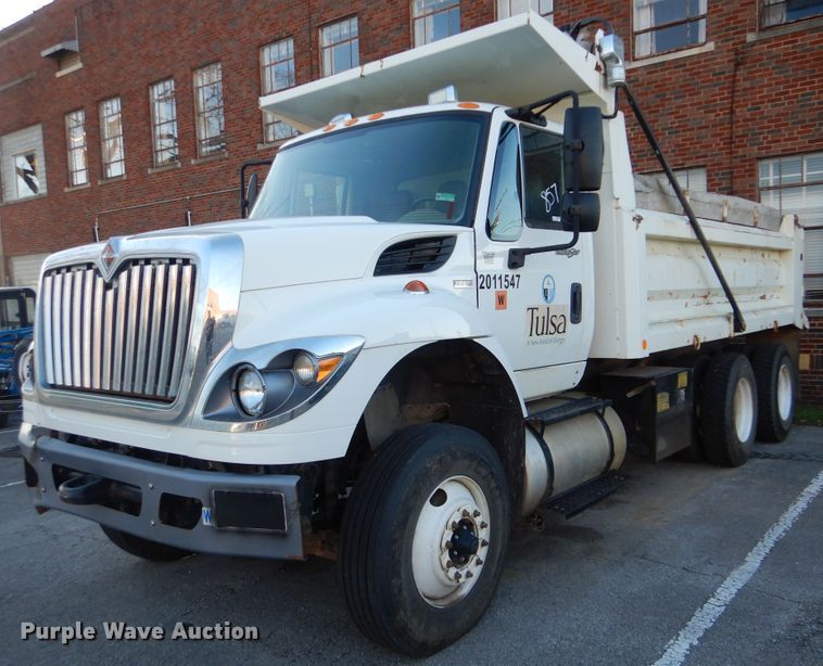 image for item HY9934 2011 International WorkStar 7400  dump truck