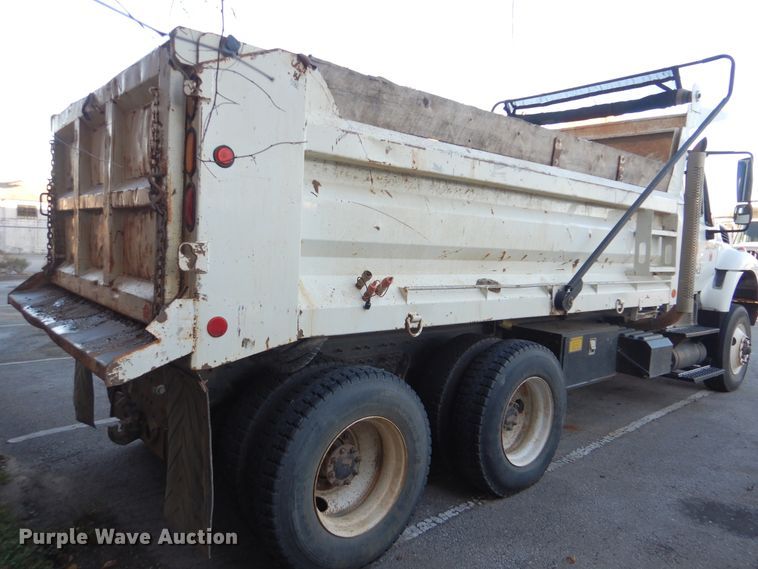 image for item HY9934 2011 International WorkStar 7400  dump truck