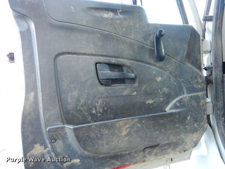 image for item HY9934 2011 International WorkStar 7400  dump truck