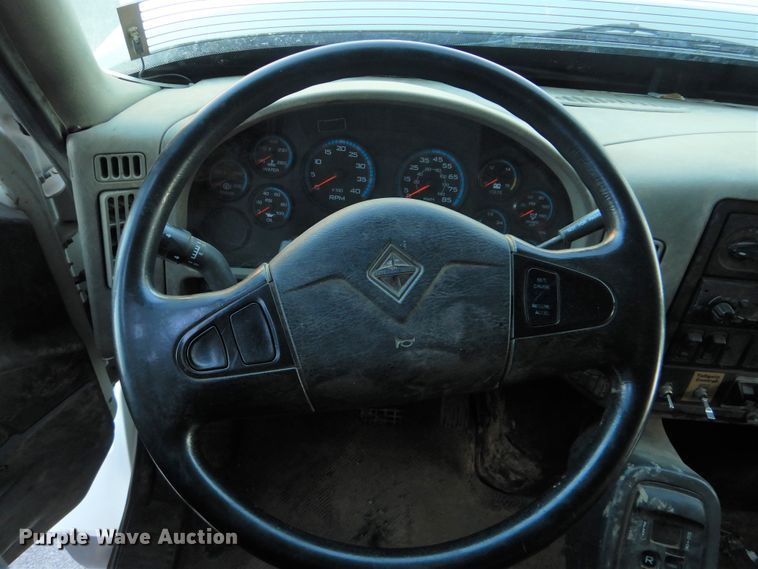 image for item HY9934 2011 International WorkStar 7400  dump truck