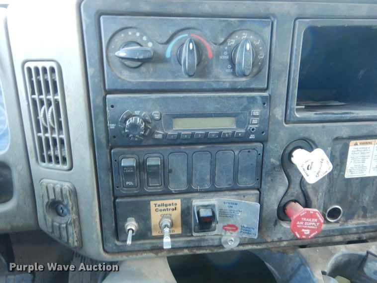 image for item HY9934 2011 International WorkStar 7400  dump truck