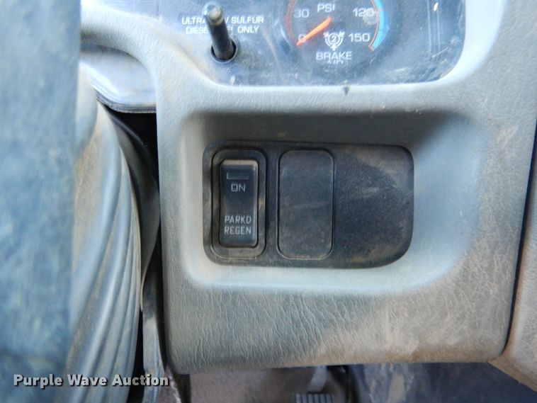 image for item HY9934 2011 International WorkStar 7400  dump truck