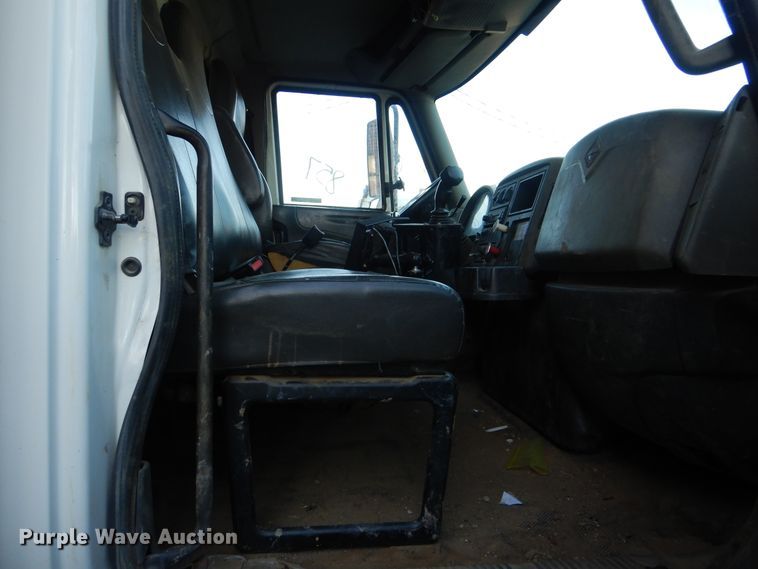 image for item HY9934 2011 International WorkStar 7400  dump truck