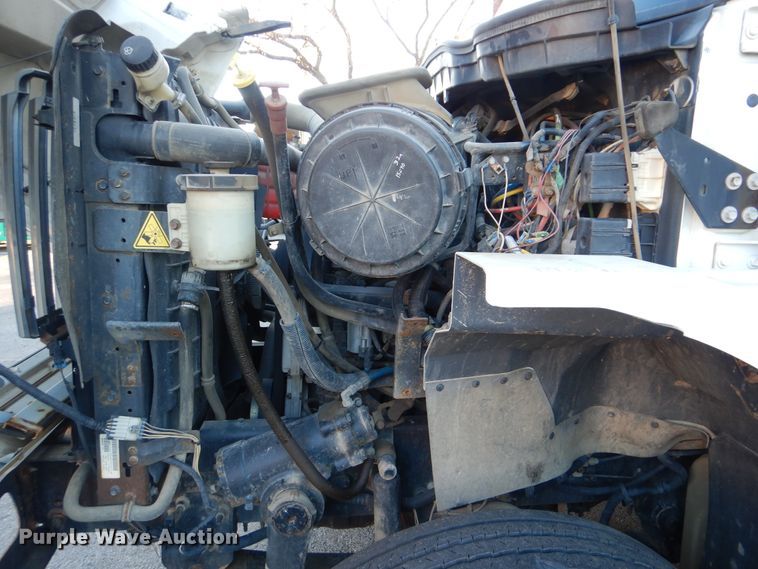 image for item HY9934 2011 International WorkStar 7400  dump truck