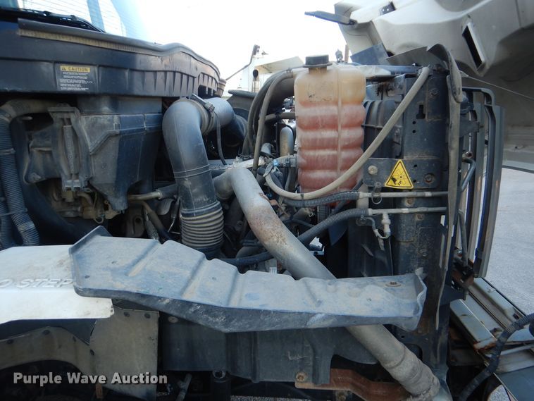 image for item HY9934 2011 International WorkStar 7400  dump truck