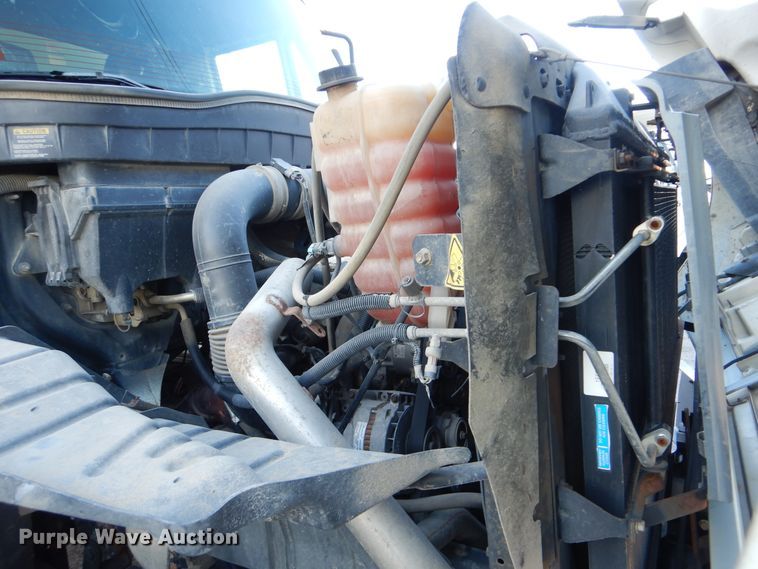 image for item HY9934 2011 International WorkStar 7400  dump truck