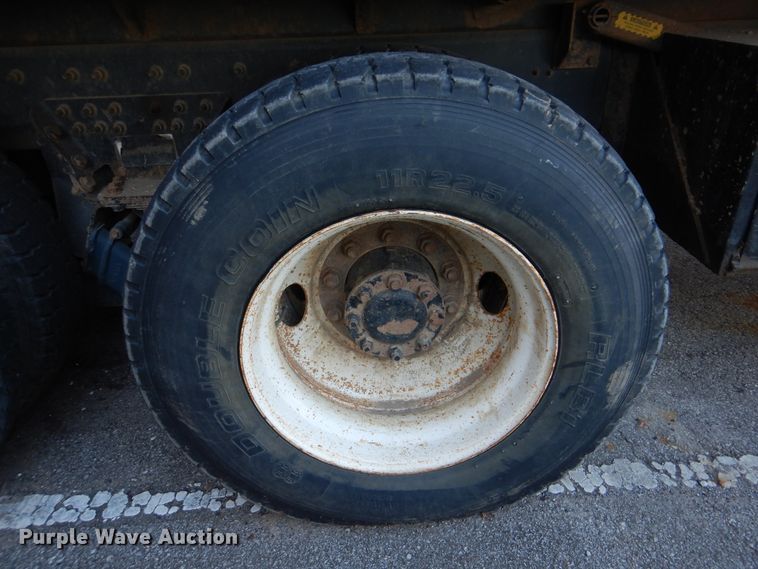 image for item HY9934 2011 International WorkStar 7400  dump truck