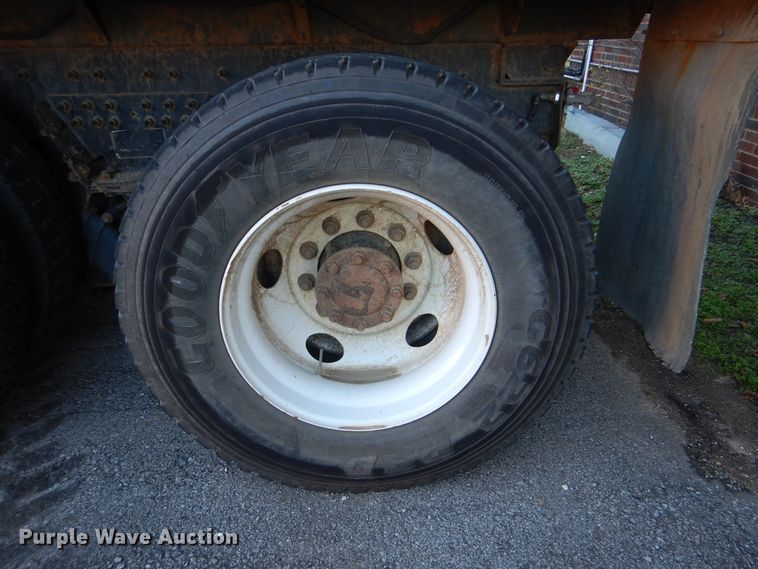 image for item HY9934 2011 International WorkStar 7400  dump truck