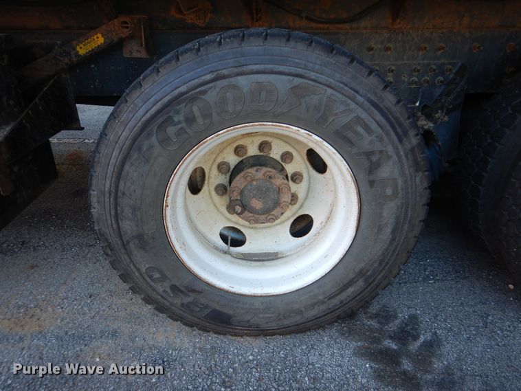 image for item HY9934 2011 International WorkStar 7400  dump truck