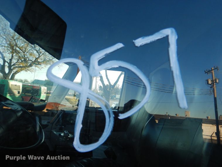 image for item HY9934 2011 International WorkStar 7400  dump truck