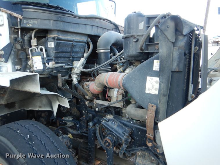 image for item HY9935 2009 International WorkStar 7400  dump truck