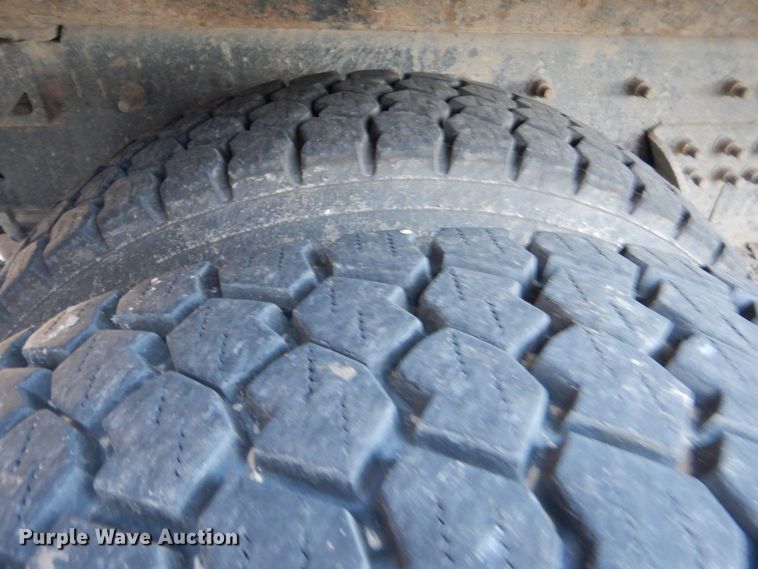 image for item HY9935 2009 International WorkStar 7400  dump truck