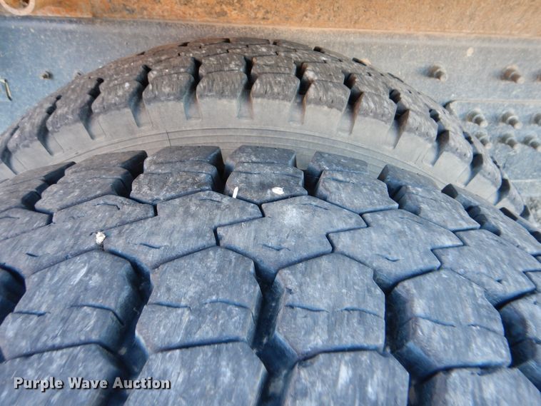 image for item HY9935 2009 International WorkStar 7400  dump truck