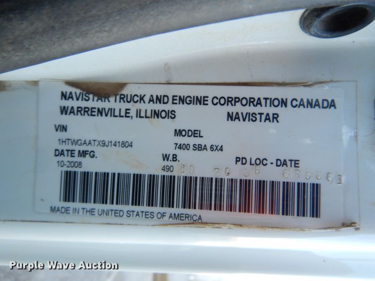 image for item HY9935 2009 International WorkStar 7400  dump truck