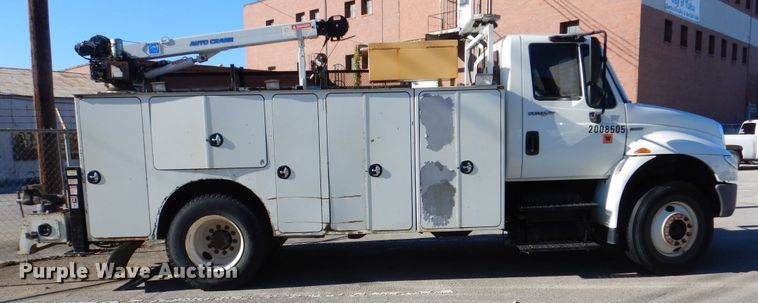 image for item HY9936 2008 International DuraStar 4400  utility truck