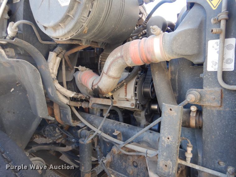 image for item HY9936 2008 International DuraStar 4400  utility truck