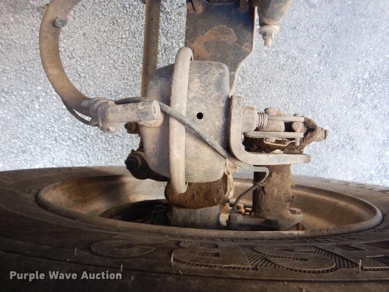 image for item HY9936 2008 International DuraStar 4400  utility truck