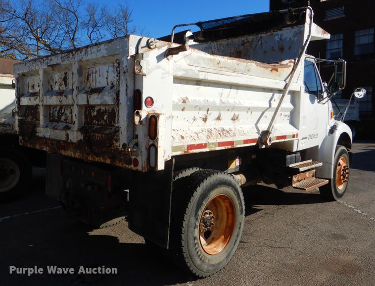 image for item HY9937 2005 Sterling Acterra  dump truck