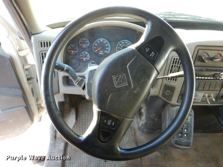 image for item HY9938 2009 International WorkStar 7400  dump truck