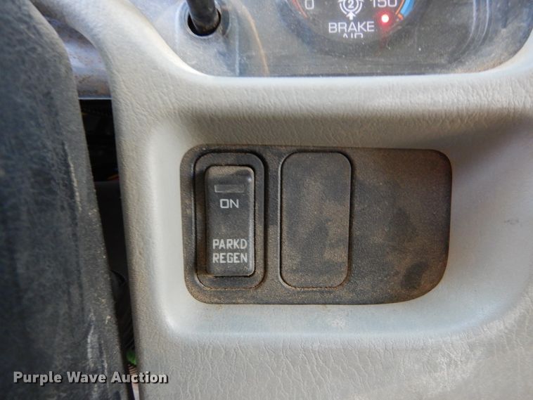 image for item HY9938 2009 International WorkStar 7400  dump truck