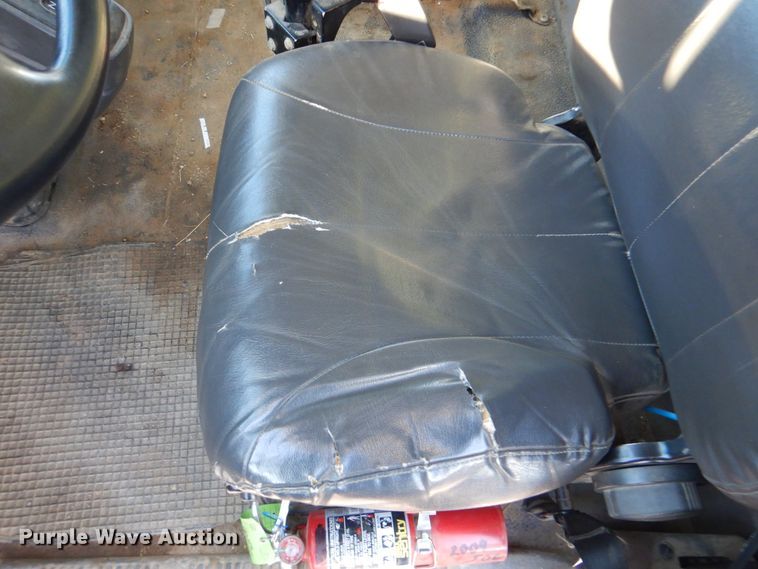 image for item HY9938 2009 International WorkStar 7400  dump truck