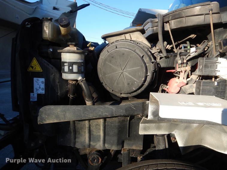 image for item HY9938 2009 International WorkStar 7400  dump truck