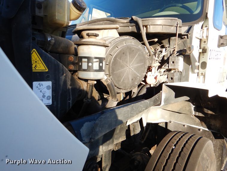 image for item HY9938 2009 International WorkStar 7400  dump truck