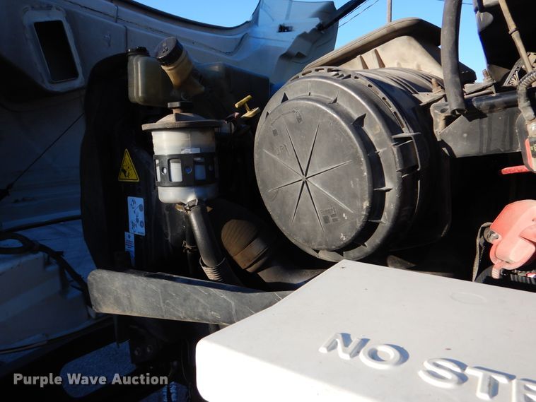 image for item HY9938 2009 International WorkStar 7400  dump truck