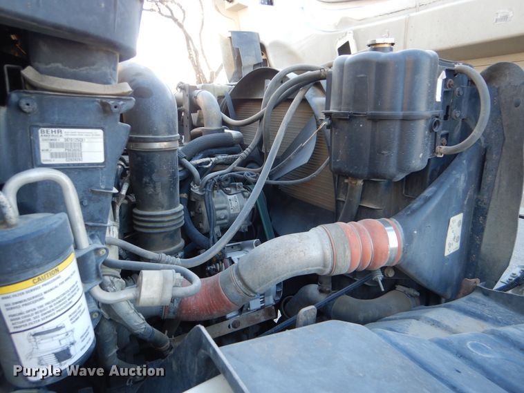 image for item HY9938 2009 International WorkStar 7400  dump truck