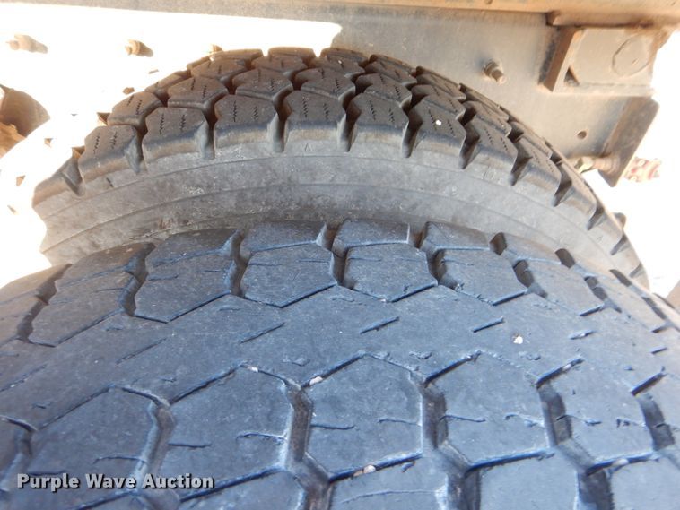 image for item HY9938 2009 International WorkStar 7400  dump truck