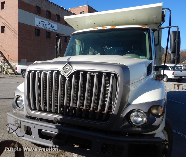 image for item HY9939 2009 International WorkStar 7400  dump truck