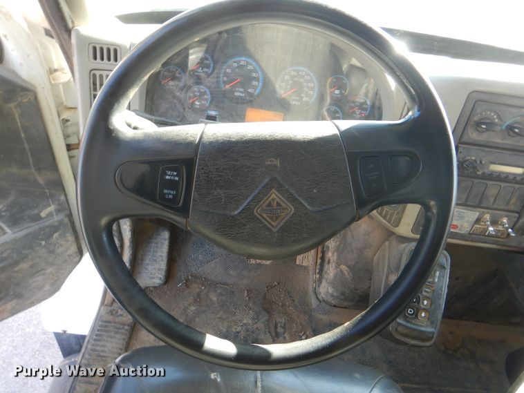 image for item HY9939 2009 International WorkStar 7400  dump truck