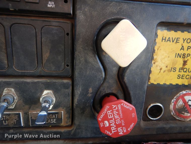 image for item HY9939 2009 International WorkStar 7400  dump truck