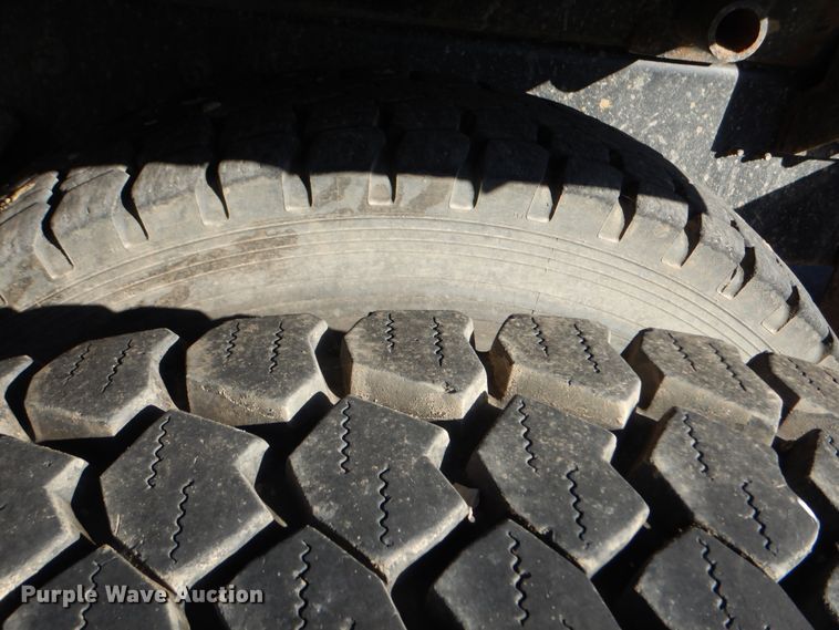 image for item HY9939 2009 International WorkStar 7400  dump truck