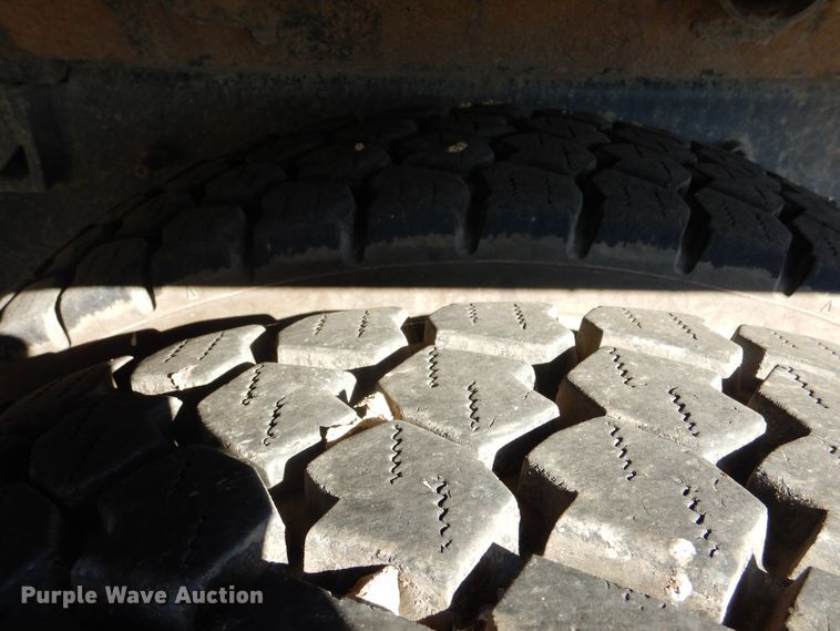 image for item HY9939 2009 International WorkStar 7400  dump truck