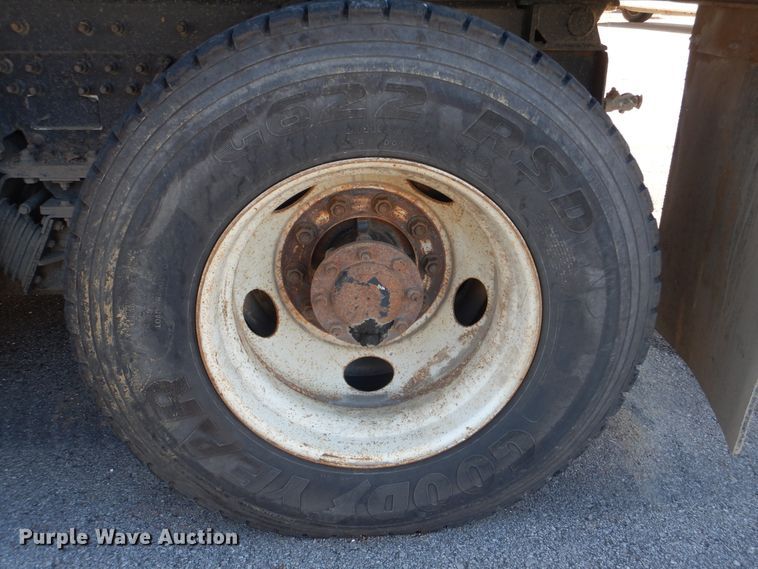 image for item HY9939 2009 International WorkStar 7400  dump truck