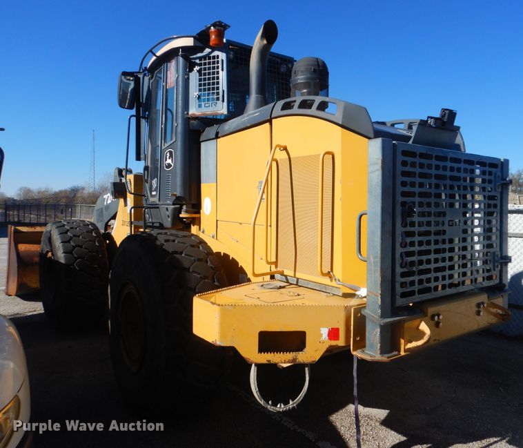 image for item HY9982 2012 John Deere 724K  wheel loader