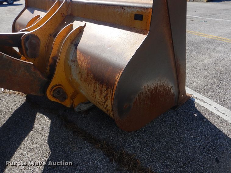 image for item HY9982 2012 John Deere 724K  wheel loader